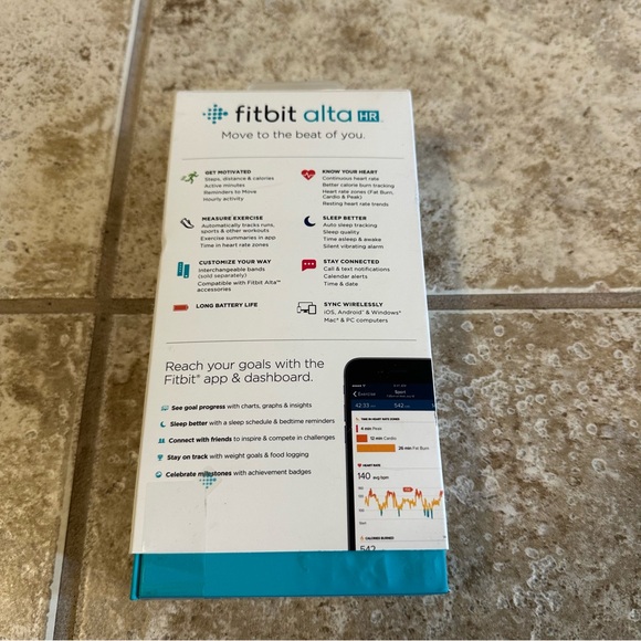 Fitbit Alta HR Size Large Fuchsia Band - Brand New in Box - Picture 5 of 6